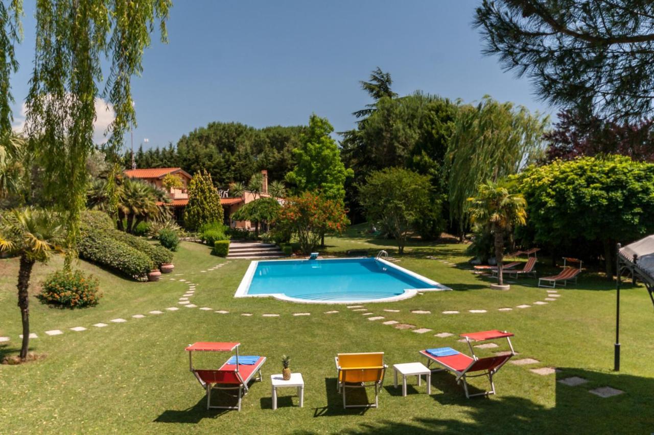 Relais Villaggio Azzurro Рим Екстер'єр фото